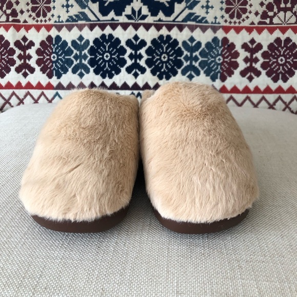 Alegria Tan Natural Furry Leisurelee Slipper - Picture 5 of 6